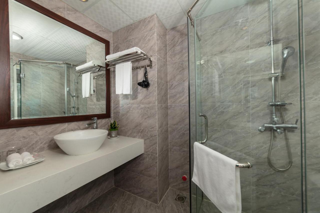 Suddha Boutique Hotel ハノイ市 エクステリア 写真
